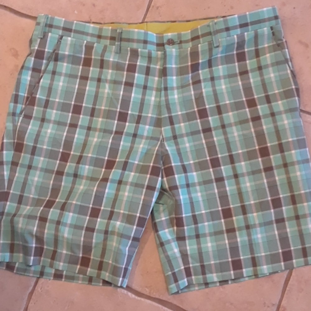 Men's Green plaid Golf Shorts